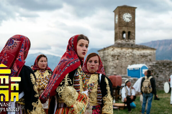 Serunya Festival Folklor Gjirokastër di Albania